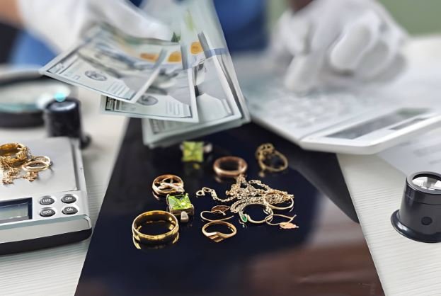 Sell Gold Jewelry Online or Locally? Pros, Cons, and Best Options